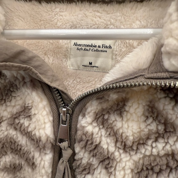 Abercrombie & Fitch Sherpa Half Zip Pullover Aztec Print Gray Hoodie M - Picture 3 of 5